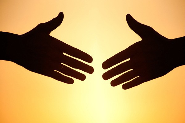 公司積極參與精準扶貧活動，捐款10萬元